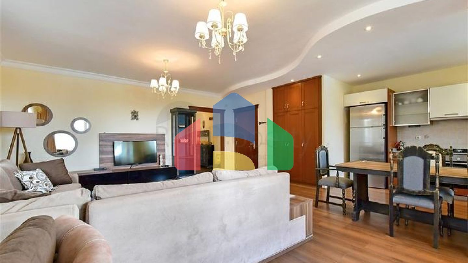 Светлая 2+1 квартира в развитом жилом комплексе в районе Тосмур