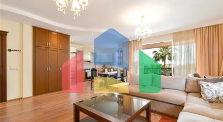 Светлая 2+1 квартира в развитом жилом комплексе в районе Тосмур