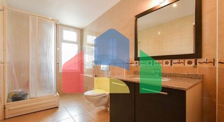 Светлая 2+1 квартира в развитом жилом комплексе в районе Тосмур