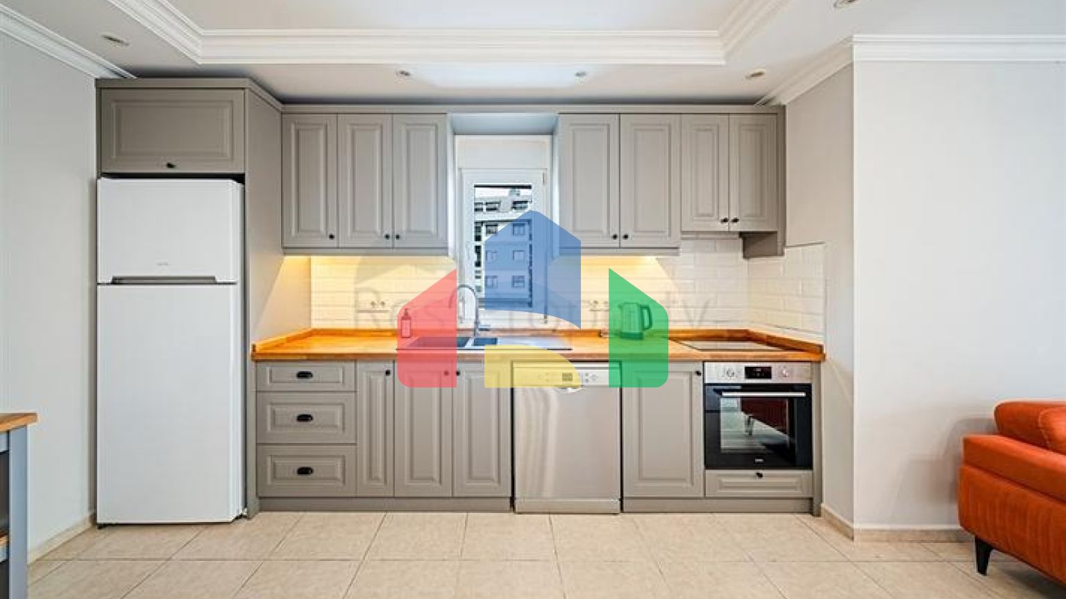 Затишна і повністю готова квартира 3 + 1 для комфортного життя