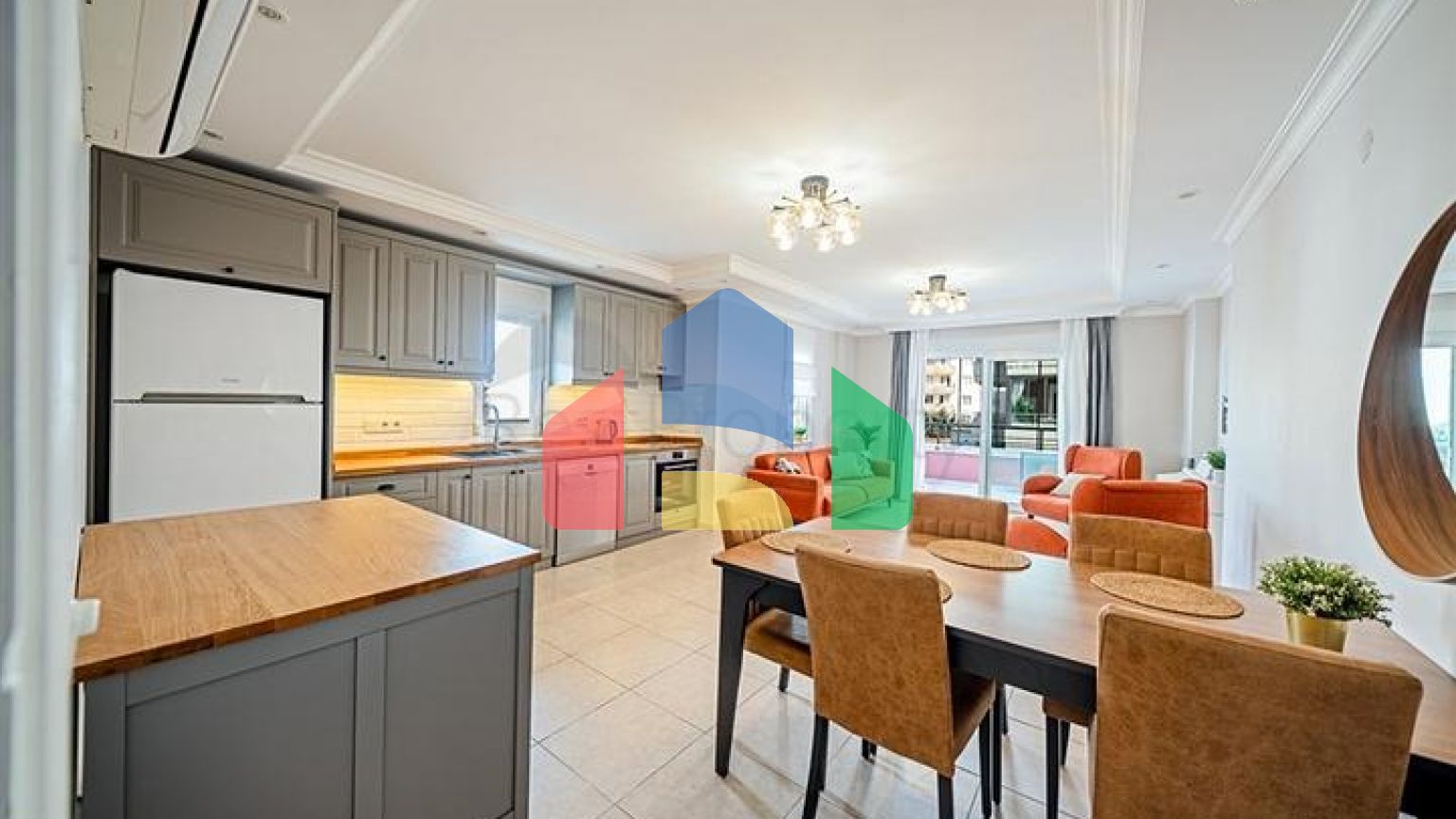 Затишна і повністю готова квартира 3 + 1 для комфортного життя