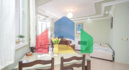 Светлая квартира 2+1 в шаге от моря в районе Тосмур Светлая квартира 2+1 в шаге от моря в районе Тосмур