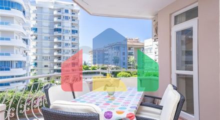 Светлая квартира 2+1 в шаге от моря в районе Тосмур Светлая квартира 2+1 в шаге от моря в районе Тосмур