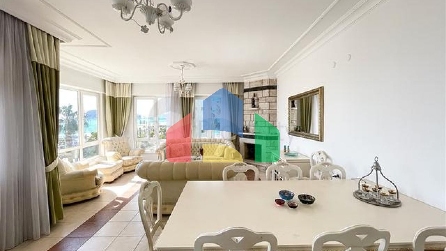 Квартира планировки 3+1 на первой береговой линии