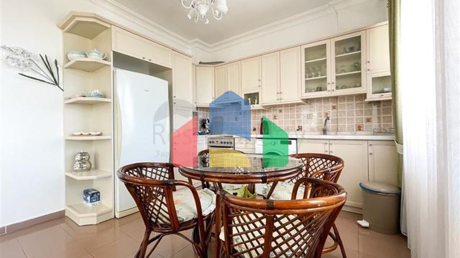 Квартира планировки 3+1 на первой береговой линии