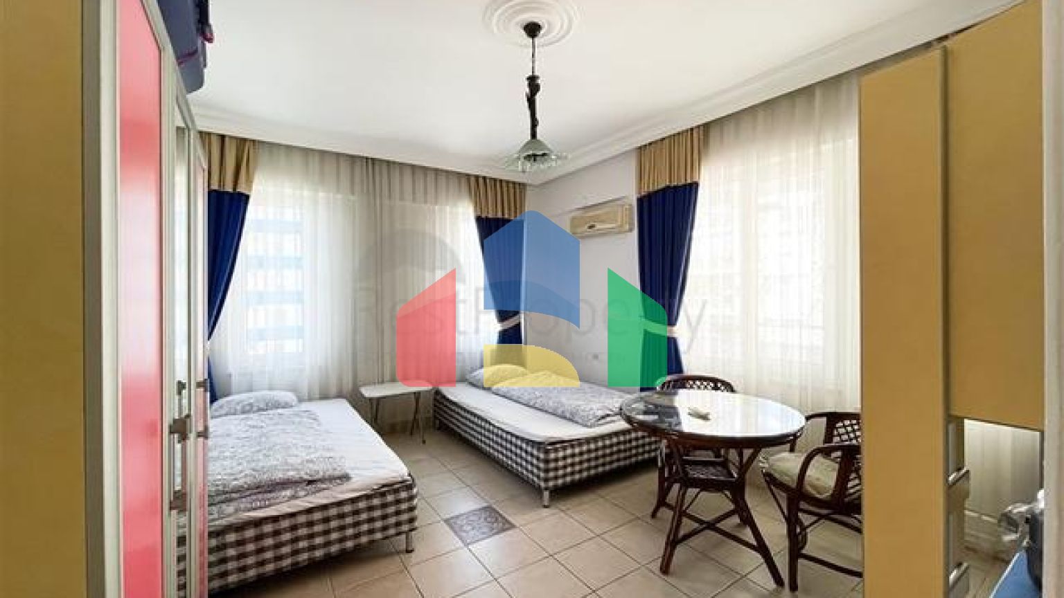 Квартира планировки 3+1 на первой береговой линии