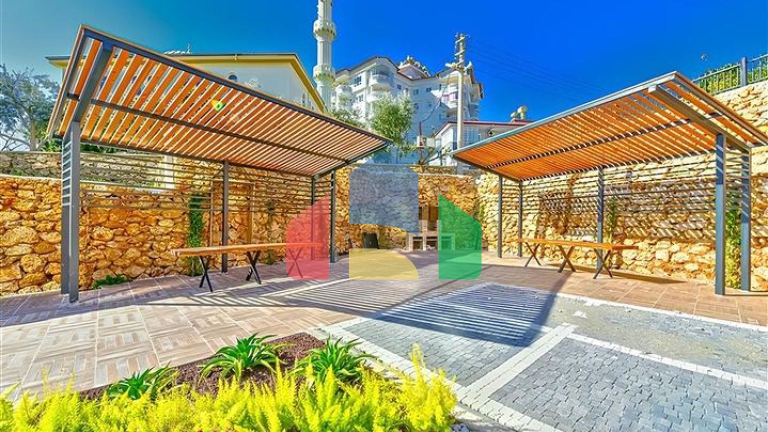 Новая квартира у моря планировкой 1+1 в районе Тосмур