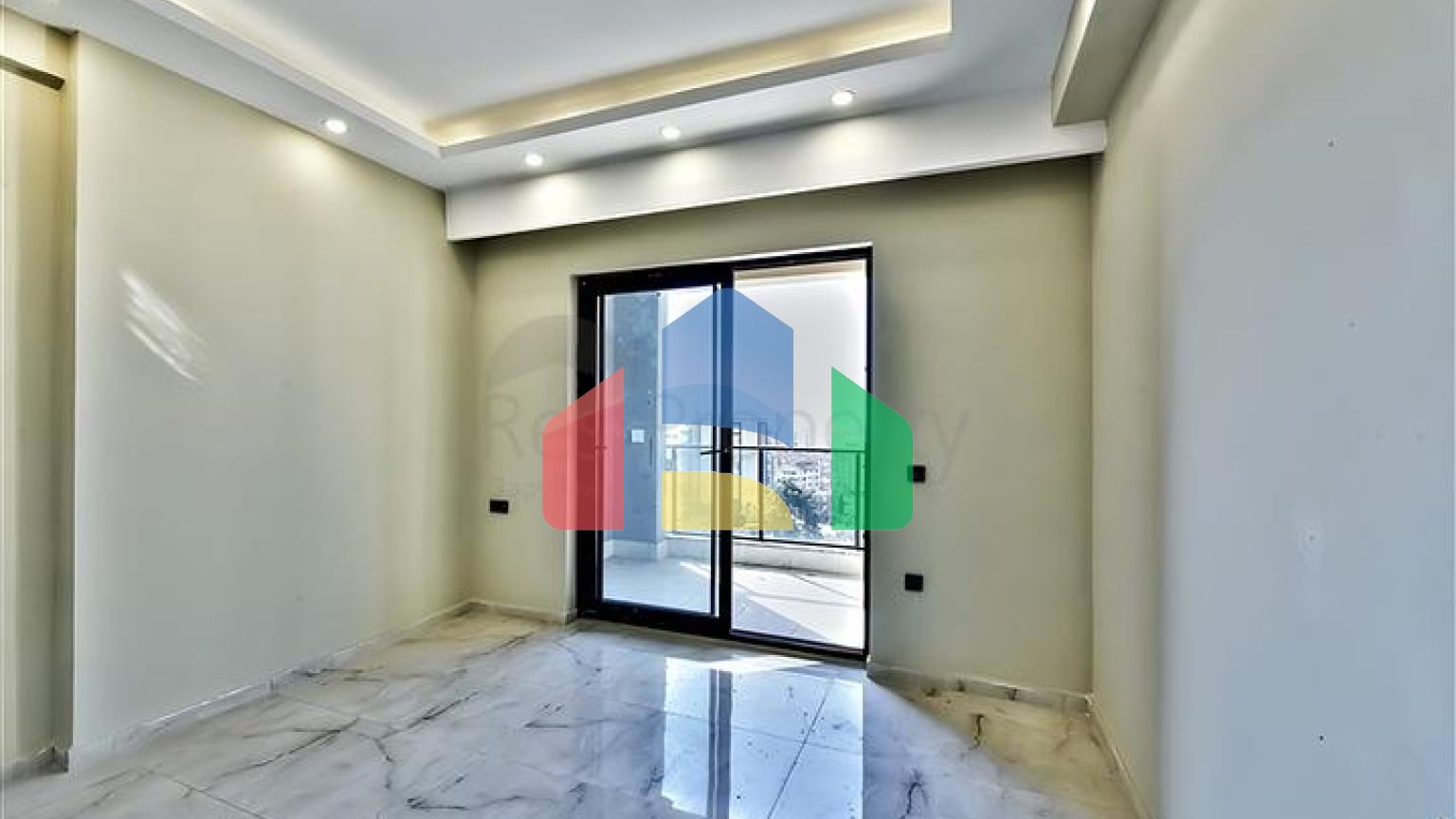 Новая квартира у моря планировкой 1+1 в районе Тосмур