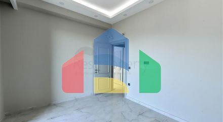 Новая квартира у моря планировкой 1+1 в районе Тосмур