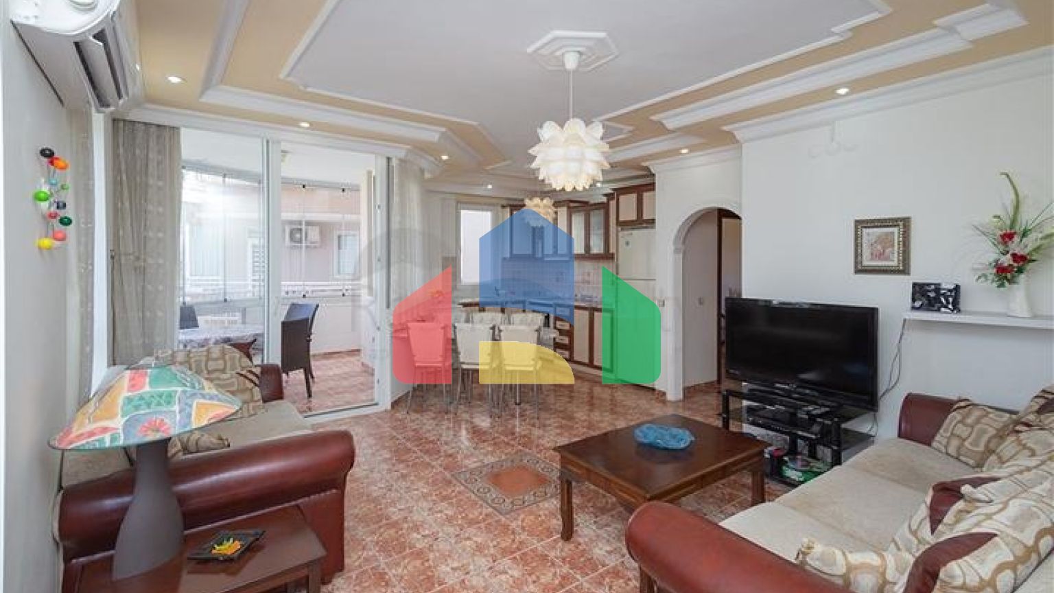 Просторная 2+1 квартира рядом с морем в Тосмуре