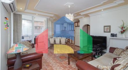 Просторная 2+1 квартира рядом с морем в Тосмуре