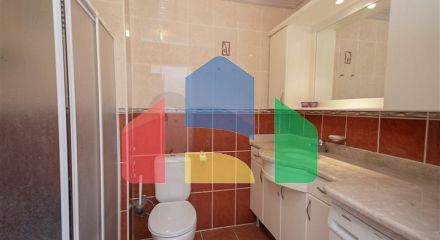 Просторная 2+1 квартира рядом с морем в Тосмуре