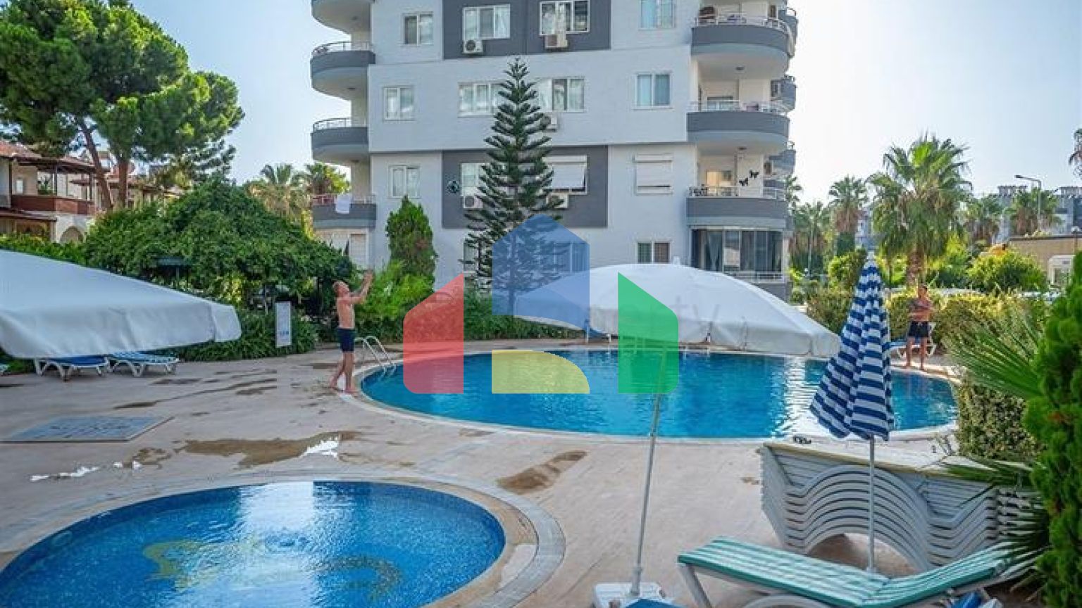 Просторное семейное жильё 2+1 с инфраструктурой для комфортной жизни в Тосмуре