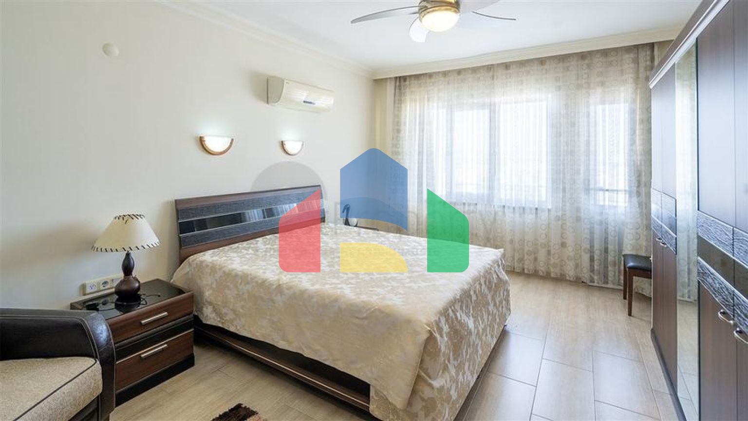 Просторное семейное жильё 2+1 с инфраструктурой для комфортной жизни в Тосмуре