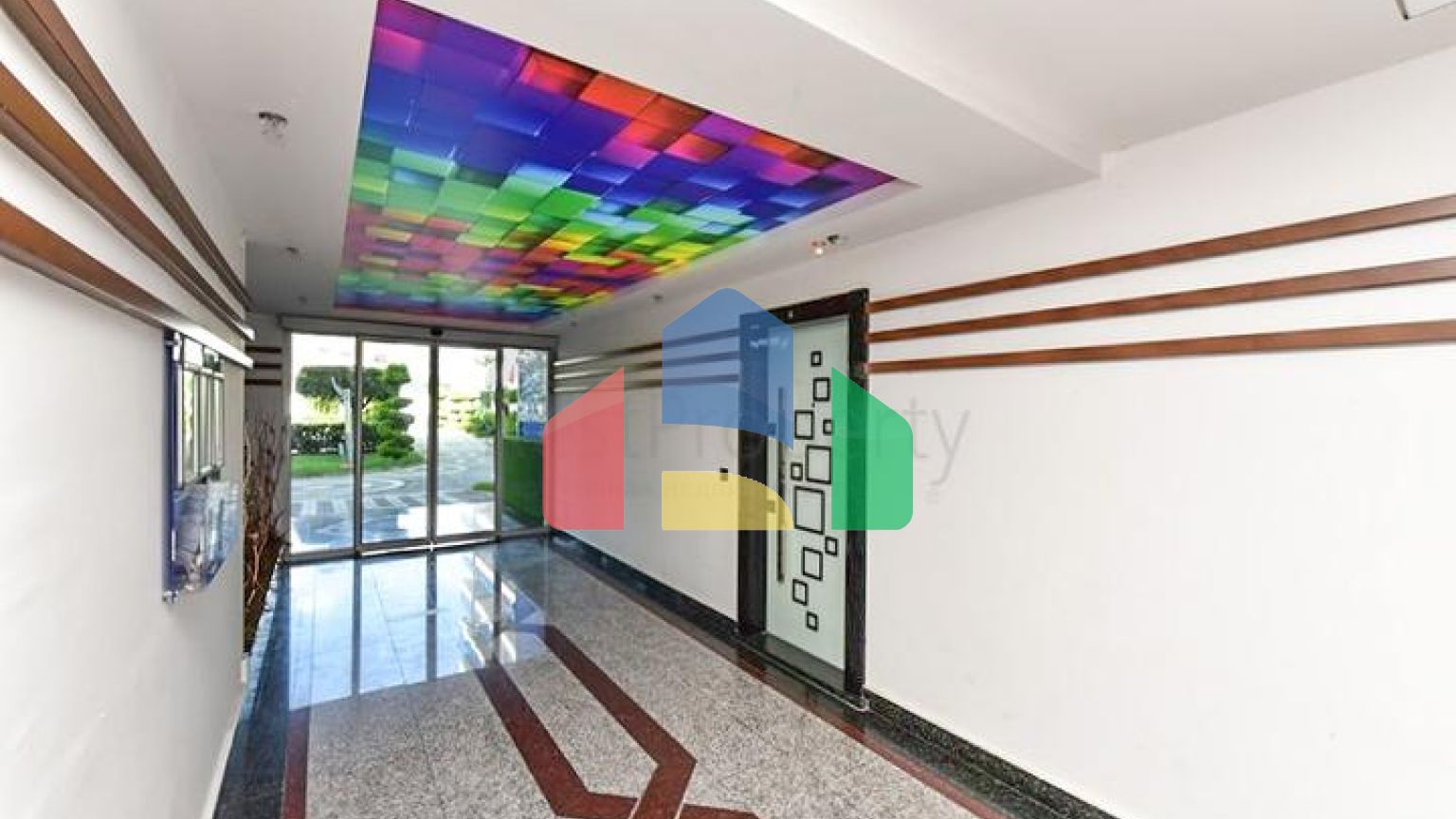 Меблированный пентхаус 2+1 всего в 200 метрах от моря