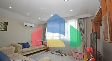 Просторий пентхаус для великої родини на березі Середземного моря Просторий пентхаус для великої родини на березі Середземного моря