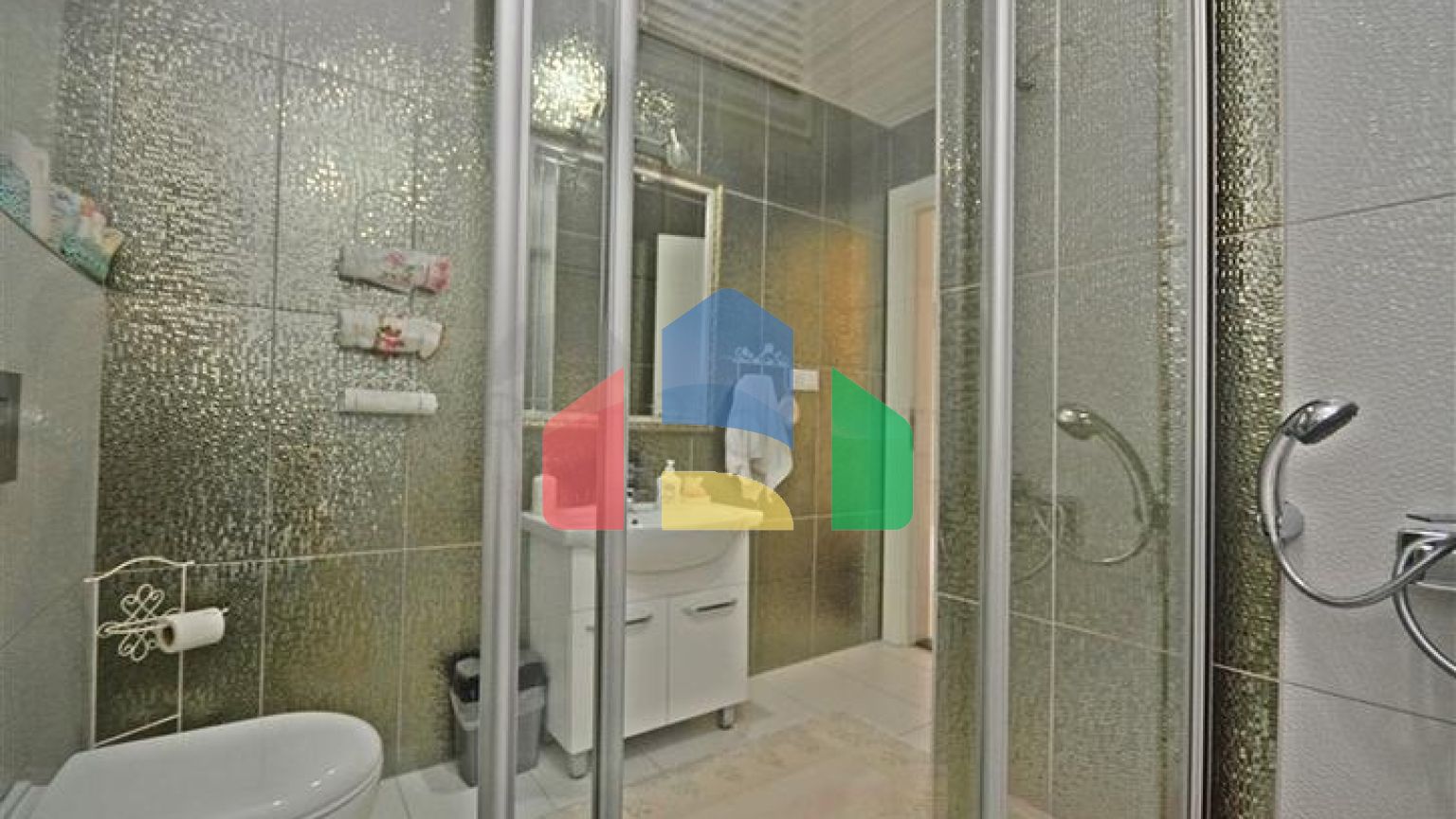 Просторий пентхаус для великої родини на березі Середземного моря