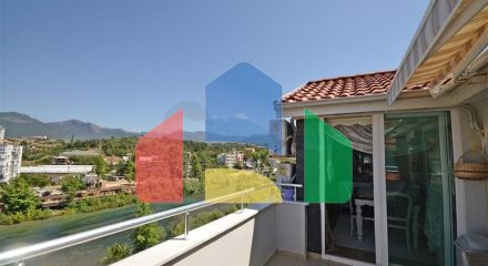 Просторий пентхаус для великої родини на березі Середземного моря Просторий пентхаус для великої родини на березі Середземного моря