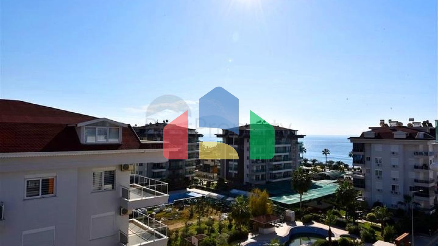 Пентхаус-дуплекс 4+1 в районе Кестель всего в 20 м от моря