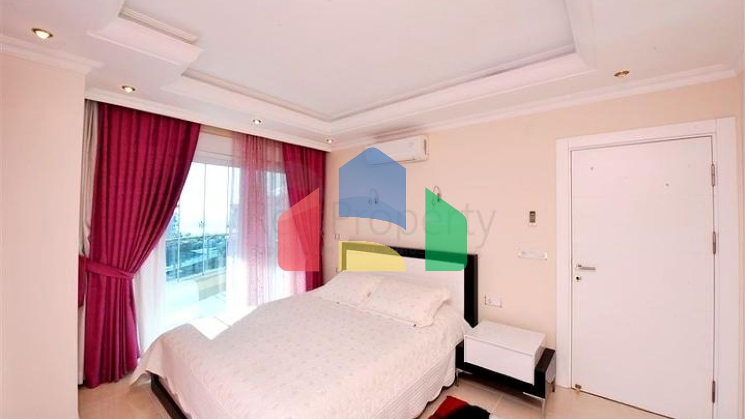 Пентхаус-дуплекс 4+1 в районе Кестель всего в 20 м от моря