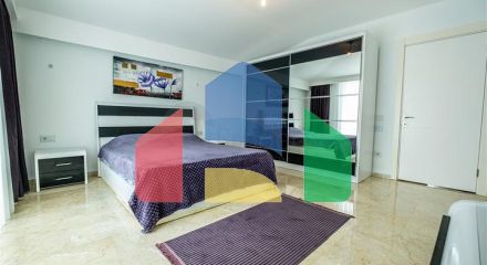 Three-bedroom penthouse in Kestel district