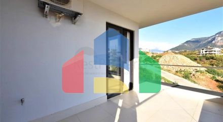 Трикімнатна квартира з дизайнерськими меблями в районі Кестель Трикімнатна квартира з дизайнерськими меблями в районі Кестель