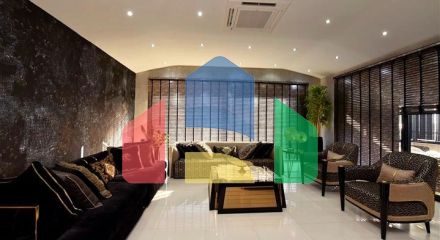 Трикімнатна квартира з дизайнерськими меблями в районі Кестель Трикімнатна квартира з дизайнерськими меблями в районі Кестель