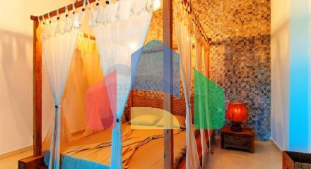 Трикімнатна квартира з дизайнерськими меблями в районі Кестель Трикімнатна квартира з дизайнерськими меблями в районі Кестель