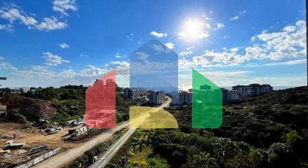 Трикімнатна квартира з дизайнерськими меблями в районі Кестель Трикімнатна квартира з дизайнерськими меблями в районі Кестель