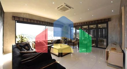 Трикімнатна квартира з дизайнерськими меблями в районі Кестель Трикімнатна квартира з дизайнерськими меблями в районі Кестель