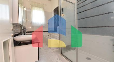 Вилла планировкой 6+1 с отдельной кухней в районе Кестель Вилла планировкой 6+1 с отдельной кухней в районе Кестель