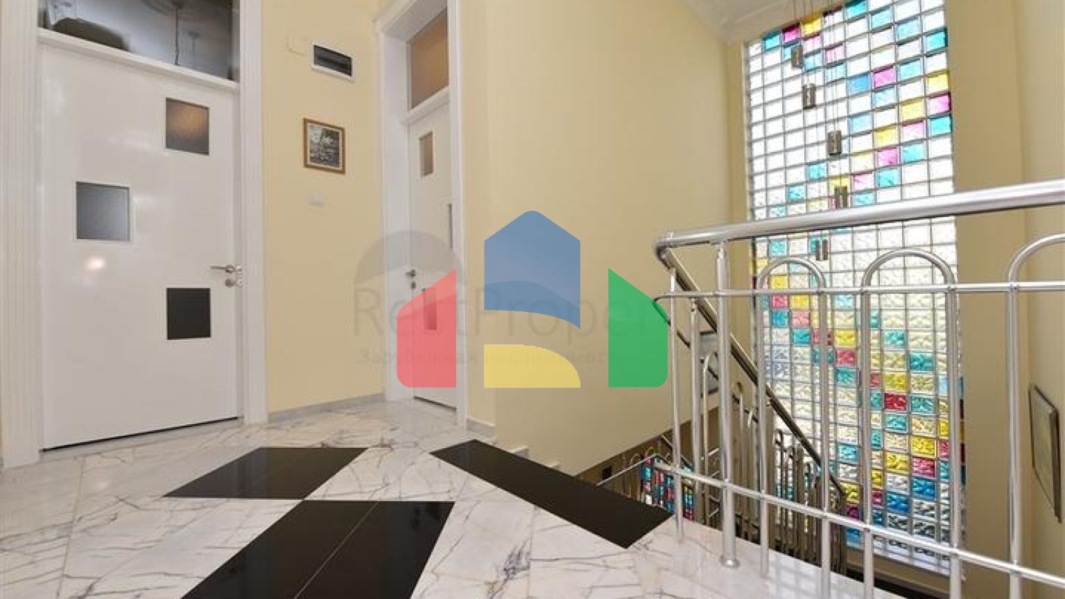 Вилла планировкой 6+1 с отдельной кухней в районе Кестель