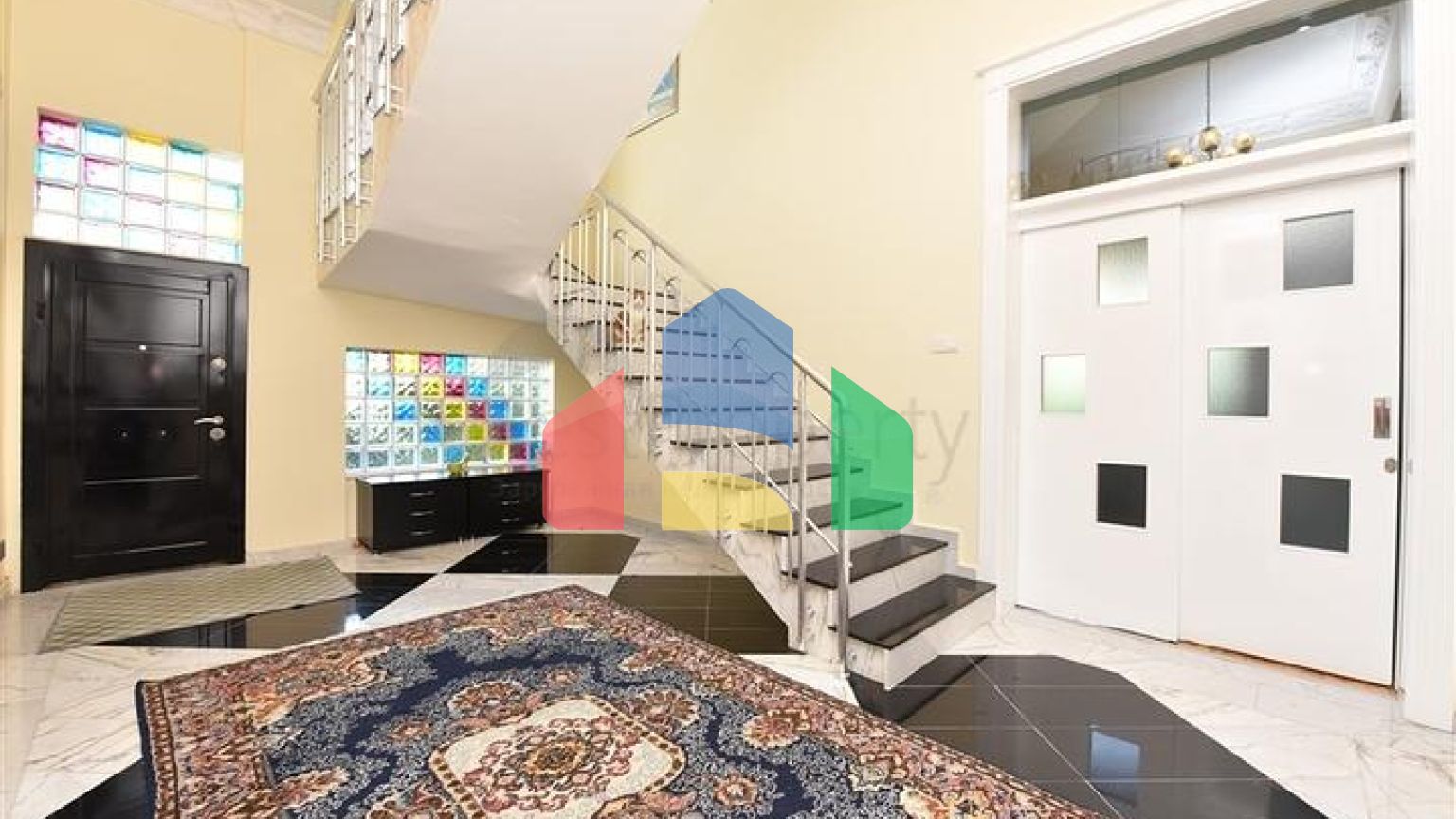 Вилла планировкой 6+1 с отдельной кухней в районе Кестель