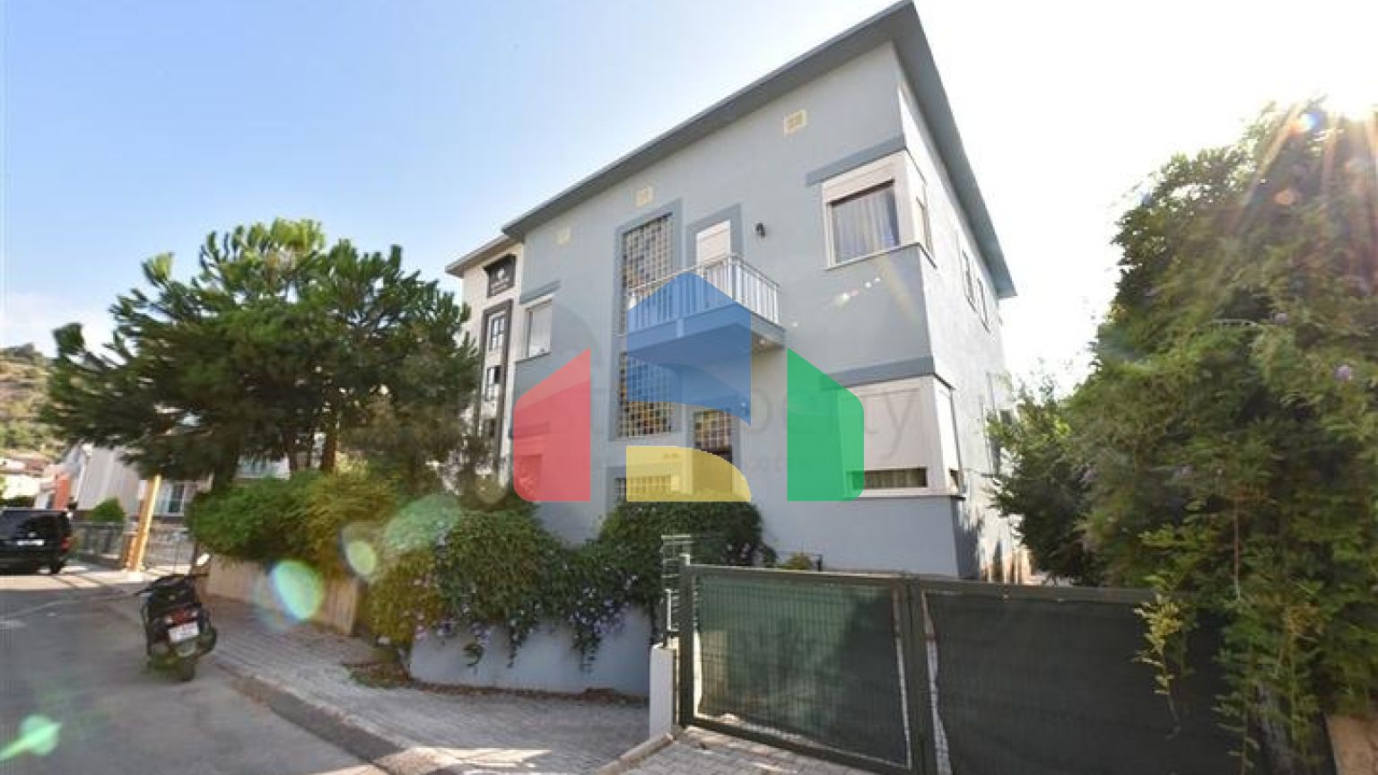 Вилла планировкой 6+1 с отдельной кухней в районе Кестель