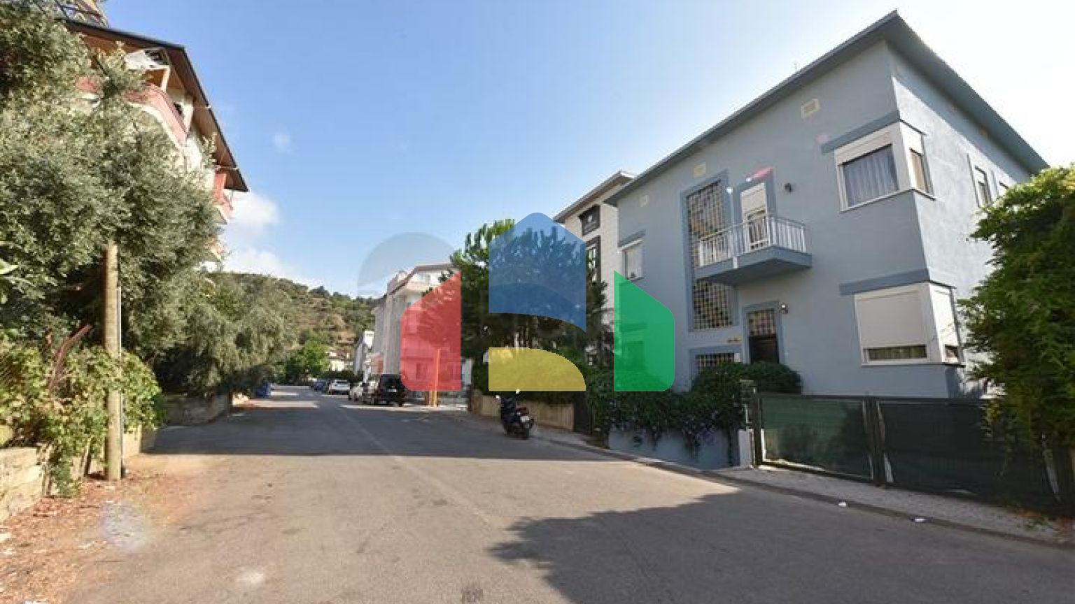 Вилла планировкой 6+1 с отдельной кухней в районе Кестель