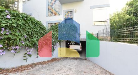 Вилла планировкой 6+1 с отдельной кухней в районе Кестель Вилла планировкой 6+1 с отдельной кухней в районе Кестель