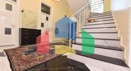 Вилла планировкой 6+1 с отдельной кухней в районе Кестель Вилла планировкой 6+1 с отдельной кухней в районе Кестель