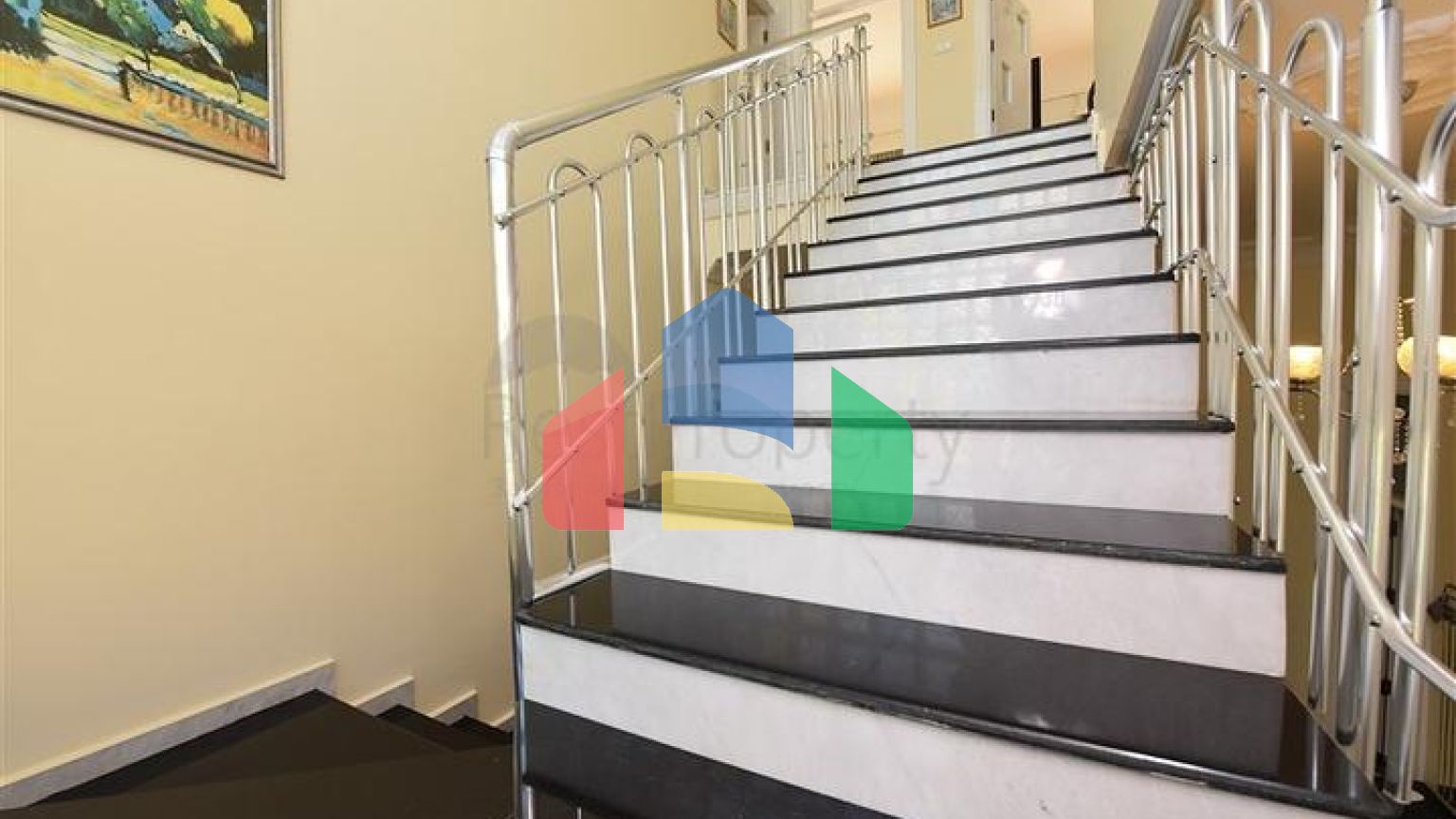 Вилла планировкой 6+1 с отдельной кухней в районе Кестель