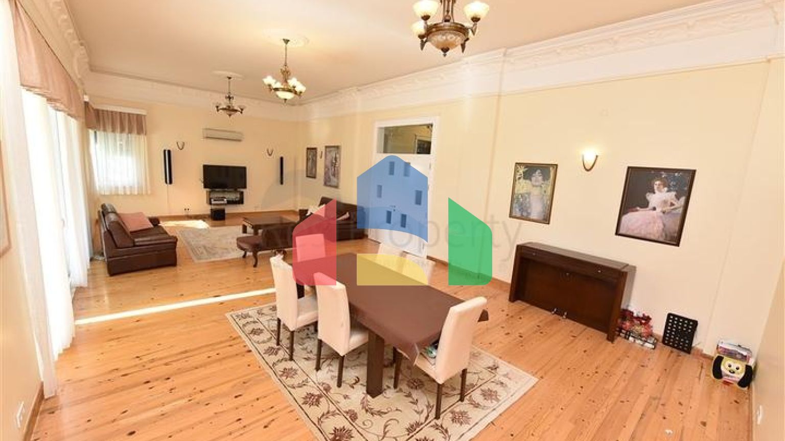 Вилла планировкой 6+1 с отдельной кухней в районе Кестель