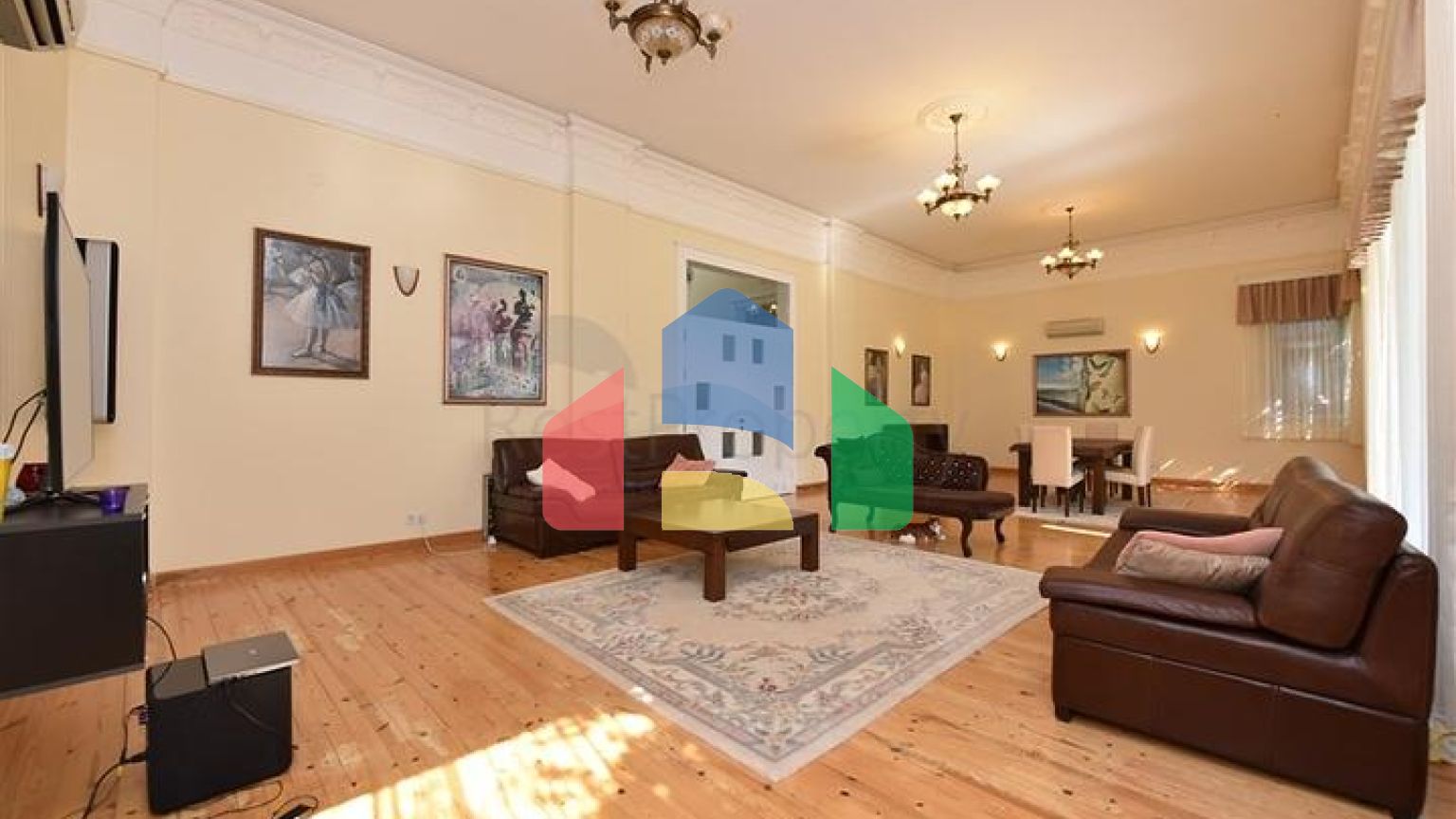 Вилла планировкой 6+1 с отдельной кухней в районе Кестель