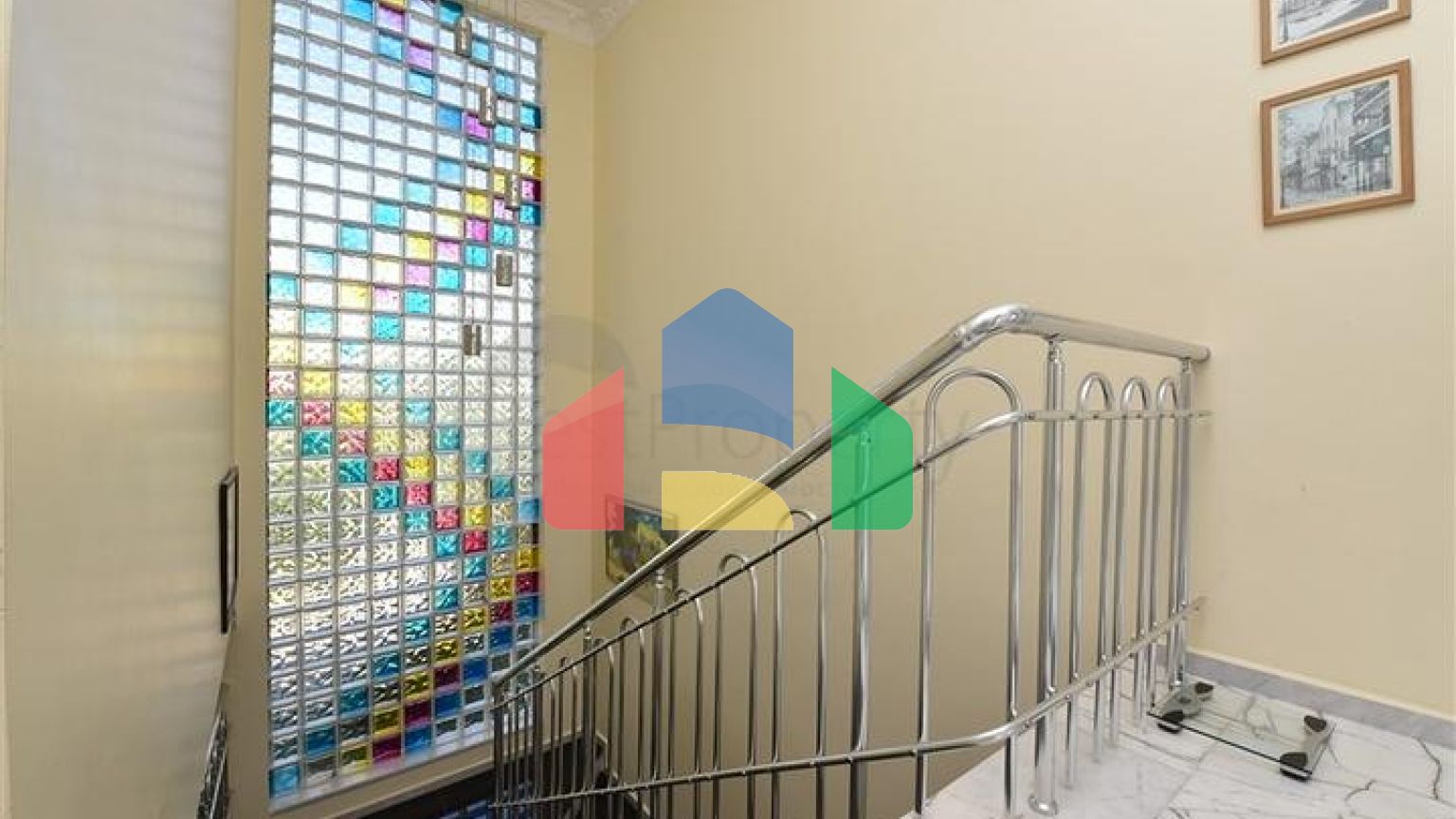 Вилла планировкой 6+1 с отдельной кухней в районе Кестель