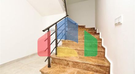 Двухуровневая квартира 4+1 в Кестель Двухуровневая квартира 4+1 в Кестель