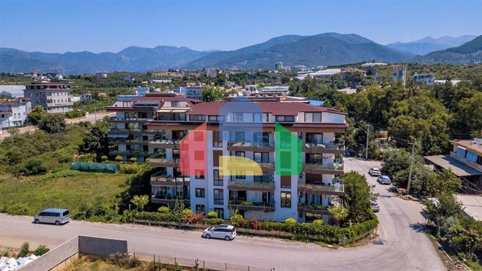 Двухуровневая квартира 4+1 в Кестель