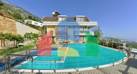 Просторная вилла 11+2 с частным участком и панорамным видом на море