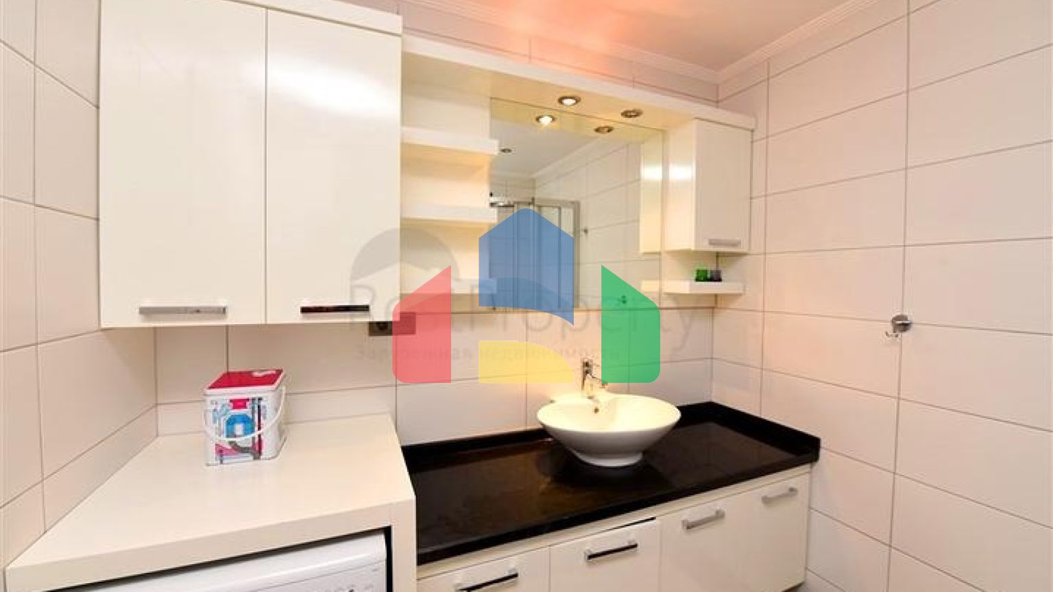 Просторная двухкомнатная квартира в 50 м от моря