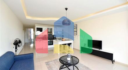 Просторная двухкомнатная квартира в 50 м от моря