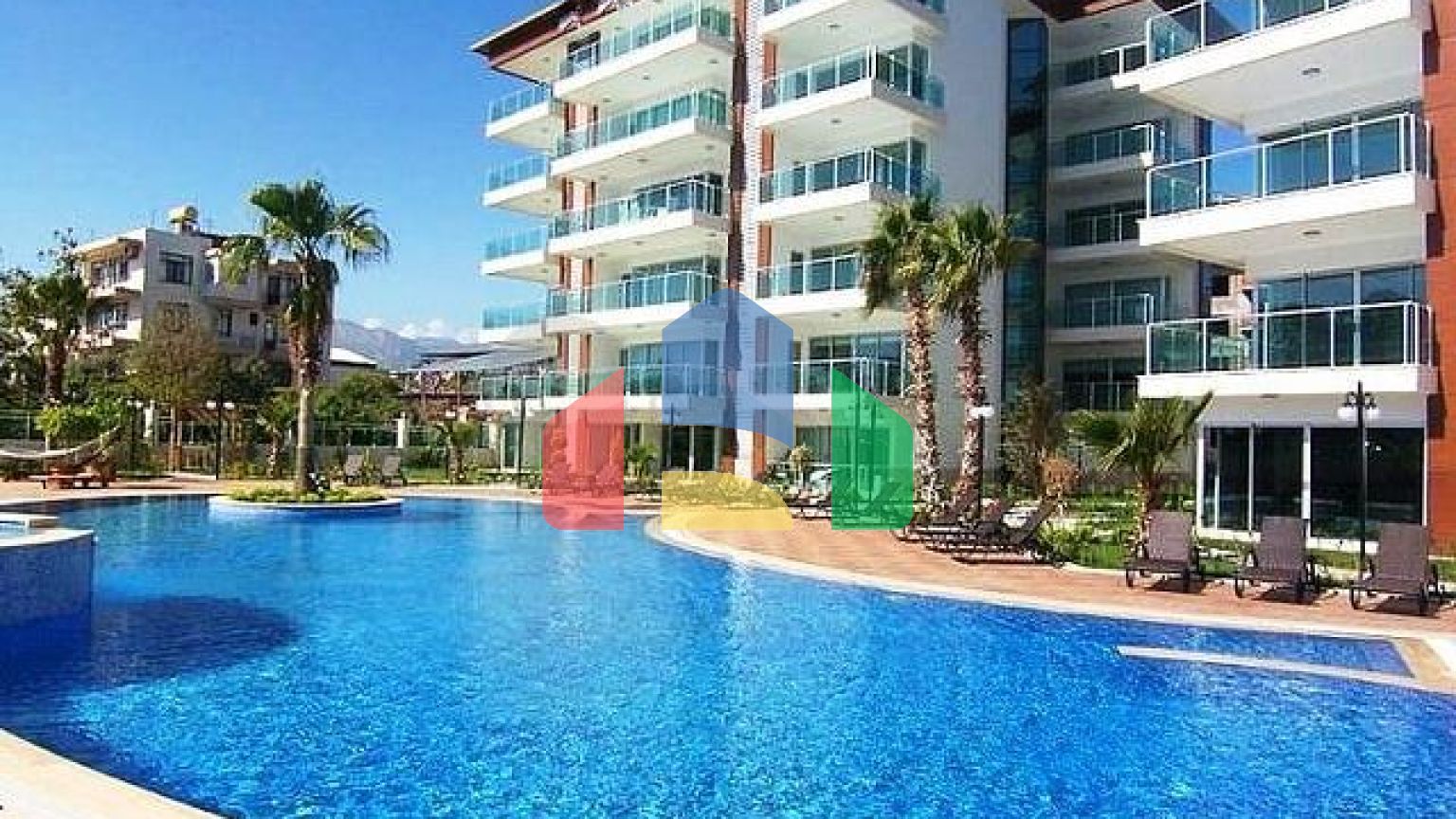 Просторная двухкомнатная квартира в 50 м от моря