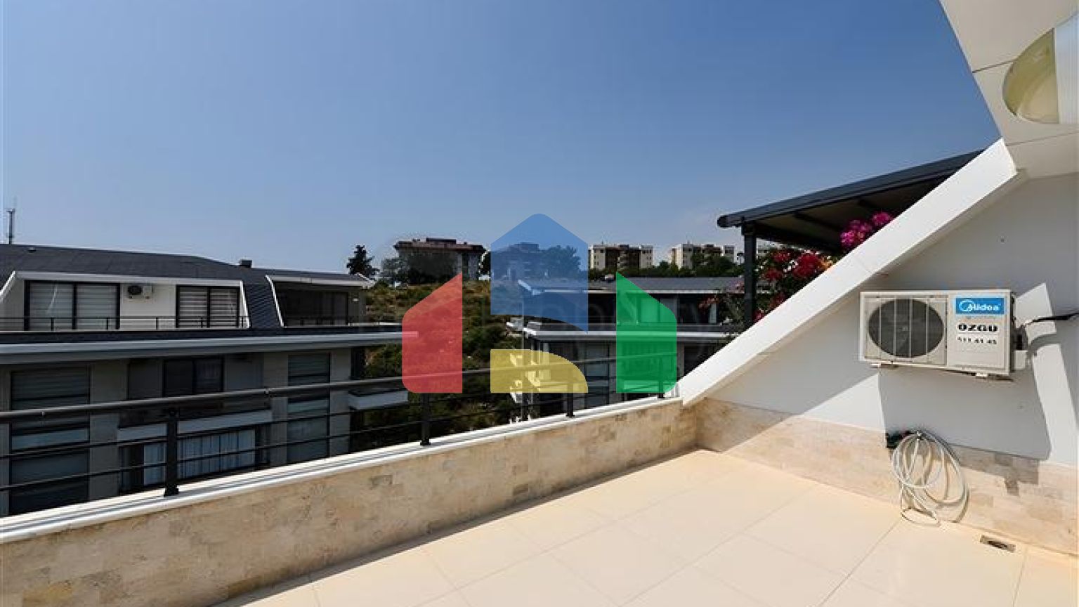 Просторий дуплекс 3+1 в популярному районі Кестель