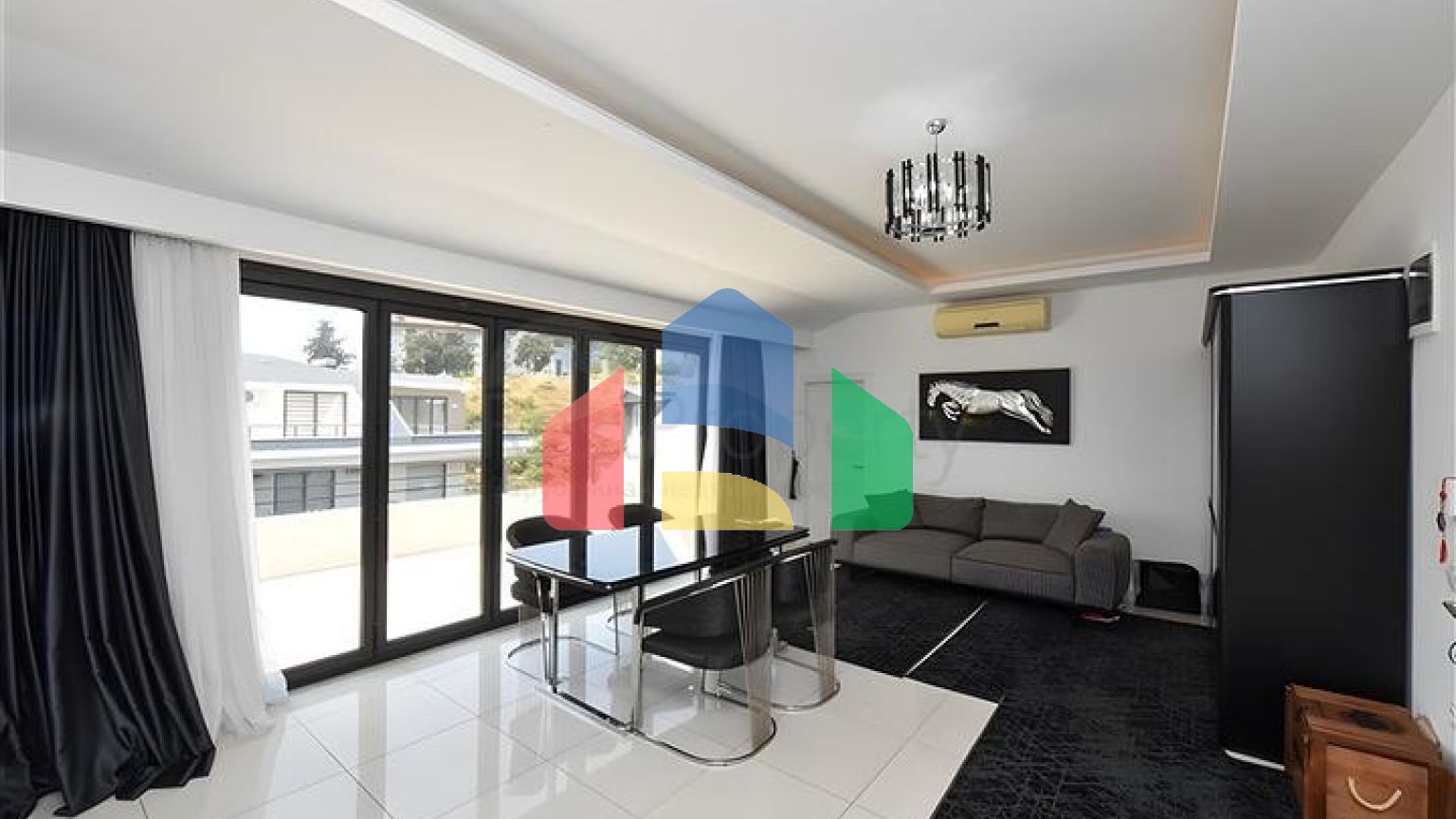 Просторий дуплекс 3+1 в популярному районі Кестель