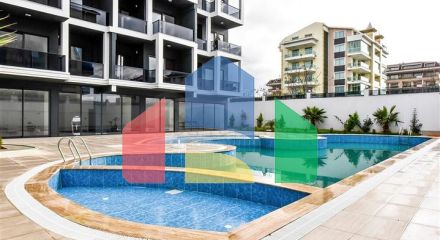 Світла двокімнатна квартира з видом гори і море